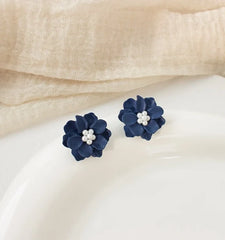Jimin Navy Flower Gem Earrings